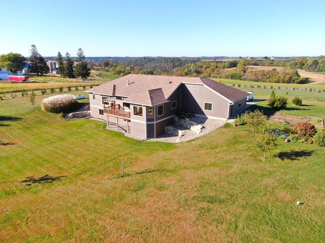 S3358 Hass LANE, Viroqua, WI 54665