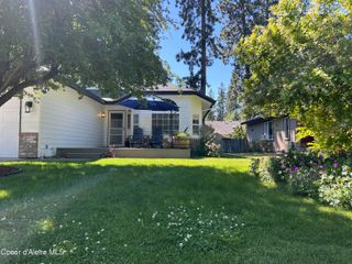 202 S HARBOR PARK CT, Post Falls, ID 83854