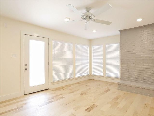 909 Reinli ST 238, Austin, TX 78751