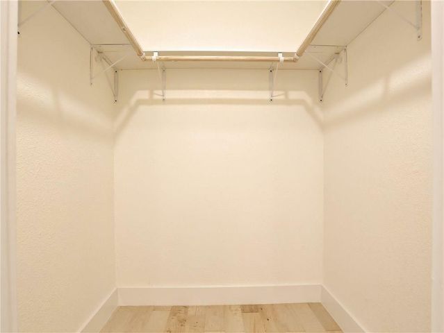 909 Reinli ST 238, Austin, TX 78751