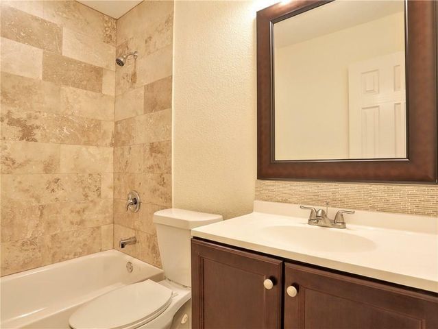 909 Reinli ST 238, Austin, TX 78751