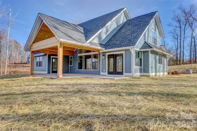 1021 Harrogate Drive, Bessemer City, NC 28016