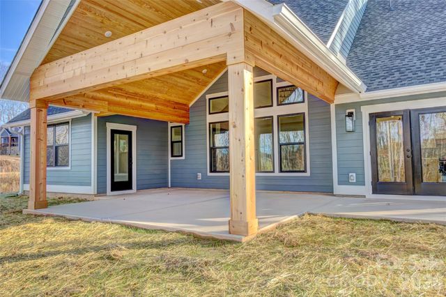 1021 Harrogate Drive, Bessemer City, NC 28016