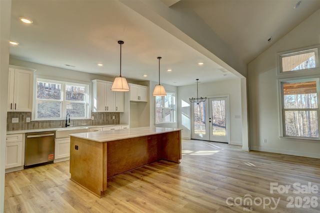 1021 Harrogate Drive, Bessemer City, NC 28016