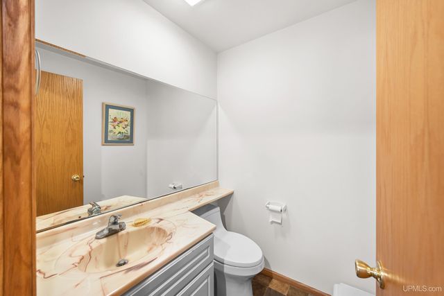 305 Emerald Street, Houghton, MI 49931