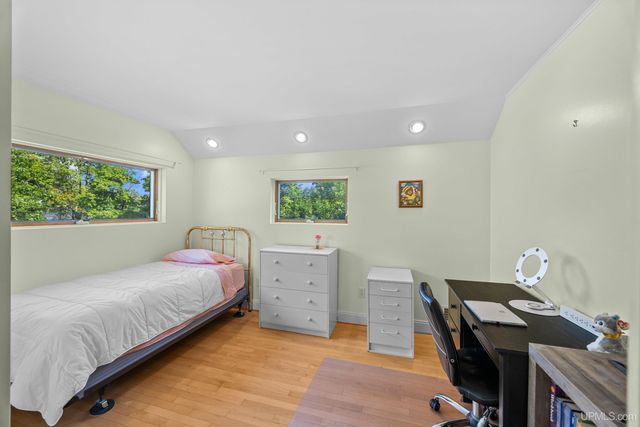 305 Emerald Street, Houghton, MI 49931