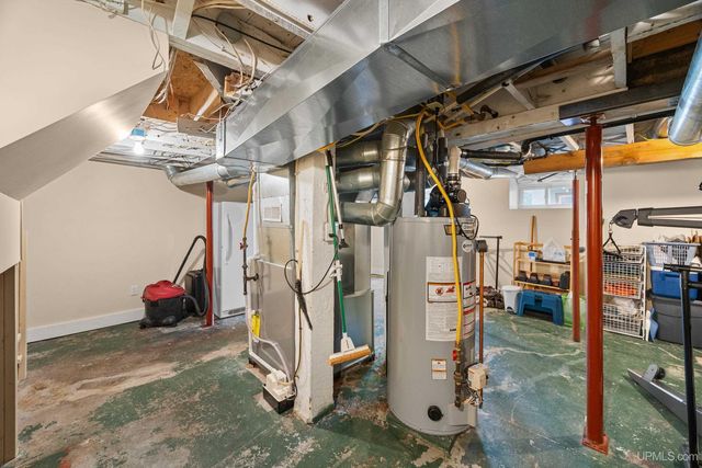 305 Emerald Street, Houghton, MI 49931