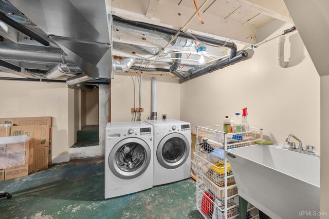 305 Emerald Street, Houghton, MI 49931