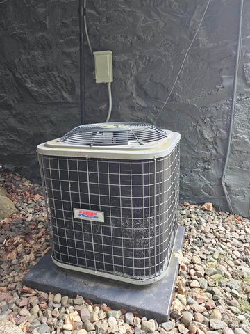 305 Emerald Street, Houghton, MI 49931