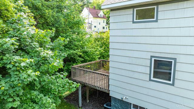 305 Emerald Street, Houghton, MI 49931