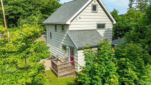 305 Emerald Street, Houghton, MI 49931