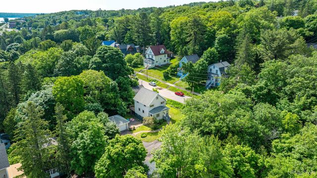 305 Emerald Street, Houghton, MI 49931