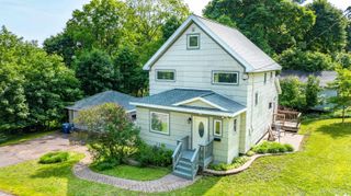 305 Emerald Street, Houghton, MI 49931