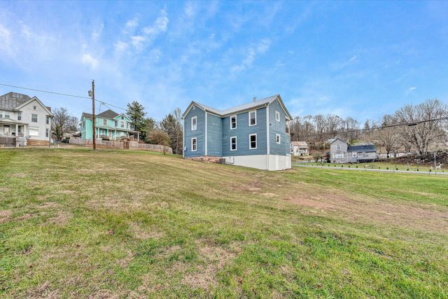 15 Second ST, Eagle Rock, VA 24085