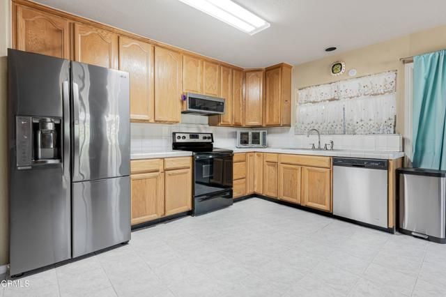 1805 Hillary Court, Simi Valley, CA 93065