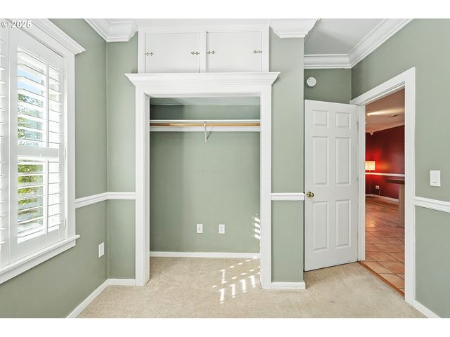 608 E 4TH St, The Dalles, OR 97058