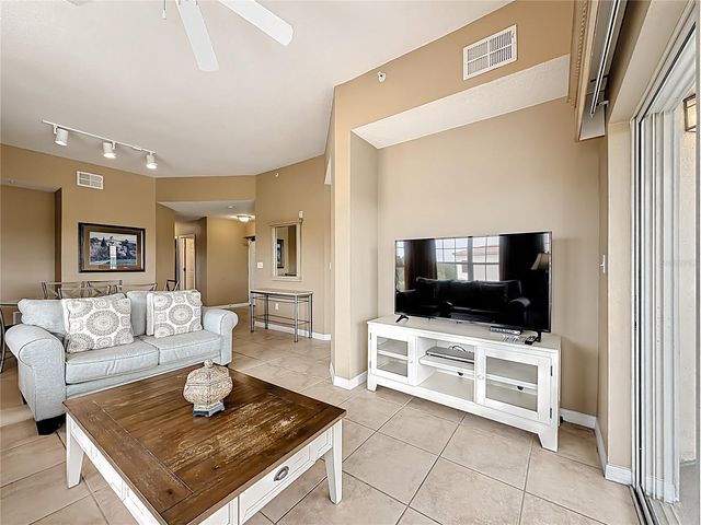 8827 WORLDQUEST BOULEVARD 1502, Orlando, FL 32821