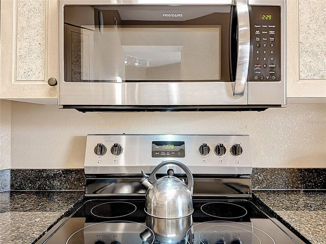 8827 WORLDQUEST BOULEVARD 1502, Orlando, FL 32821