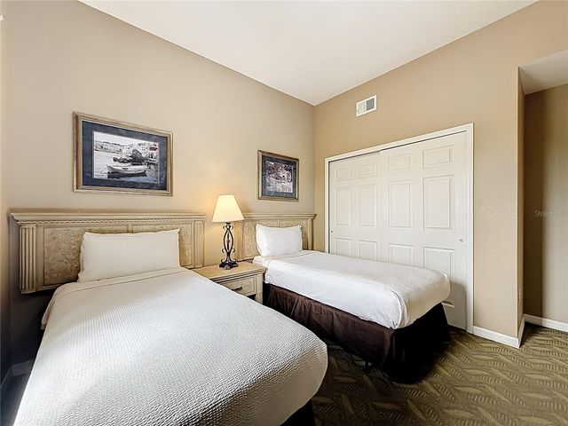 8827 WORLDQUEST BOULEVARD 1502, Orlando, FL 32821