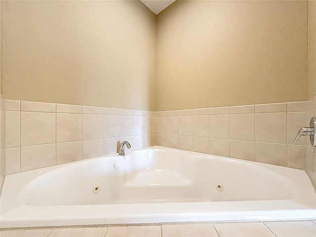 8827 WORLDQUEST BOULEVARD 1502, Orlando, FL 32821