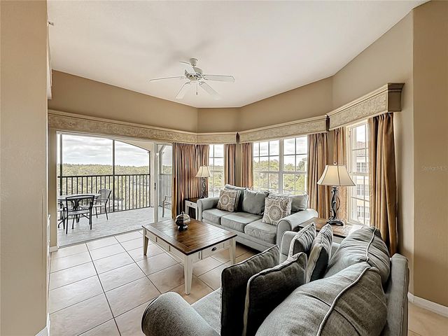 8827 WORLDQUEST BOULEVARD 1502, Orlando, FL 32821