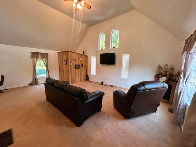 51 Beauchamp Boulevard, Somerset, KY 42503