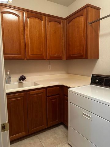 1116 Burghley Ln, Brentwood, CA 94513