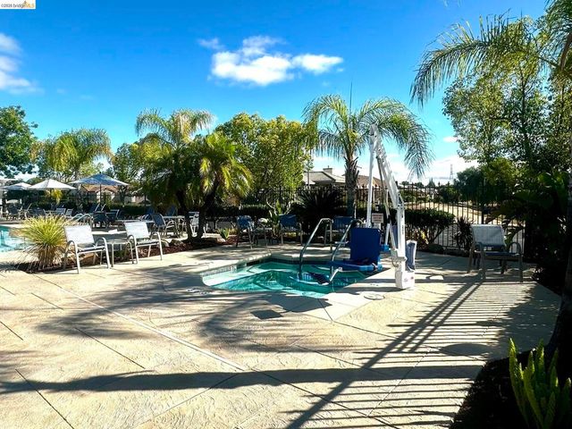 1116 Burghley Ln, Brentwood, CA 94513