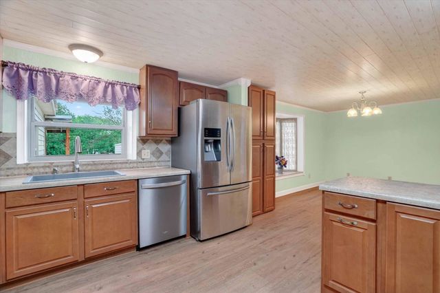 7757 Berry Road, Burleson, TX 76028