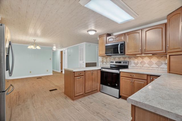7757 Berry Road, Burleson, TX 76028