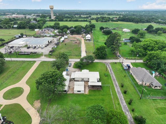 7757 Berry Road, Burleson, TX 76028