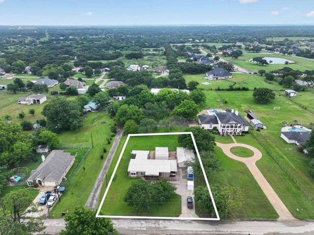 7757 Berry Road, Burleson, TX 76028