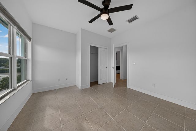 1817 Sanderling Dr Drive, Deerfield Beach, FL 33442