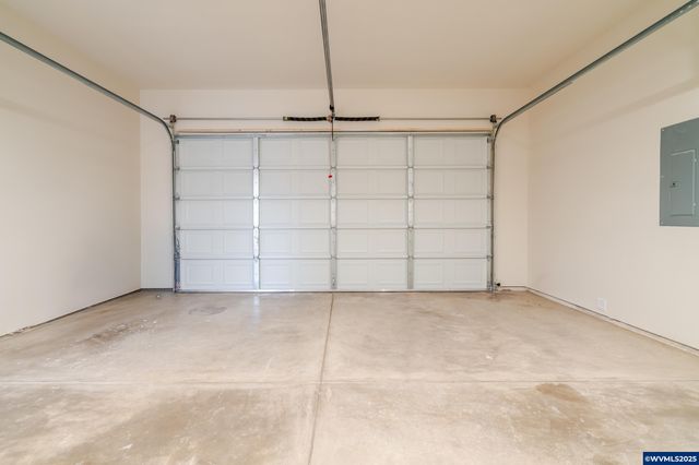 1423 45th Av, Sweet Home, OR 97386