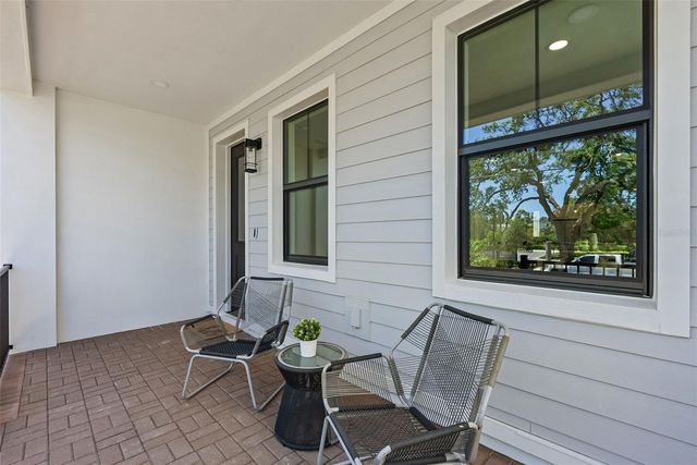 423 11TH AVENUE S, St Petersburg, FL 33701