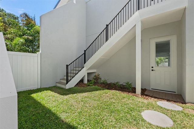 423 11TH AVENUE S, St Petersburg, FL 33701