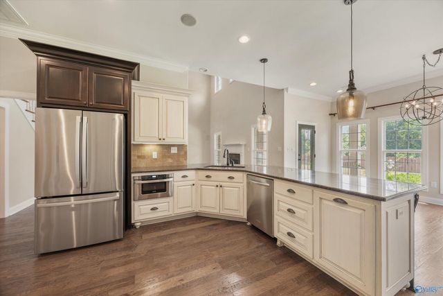 7052 Jacks Creek Lane, Owens Cross Roads, AL 35763
