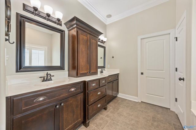 7052 Jacks Creek Lane, Owens Cross Roads, AL 35763