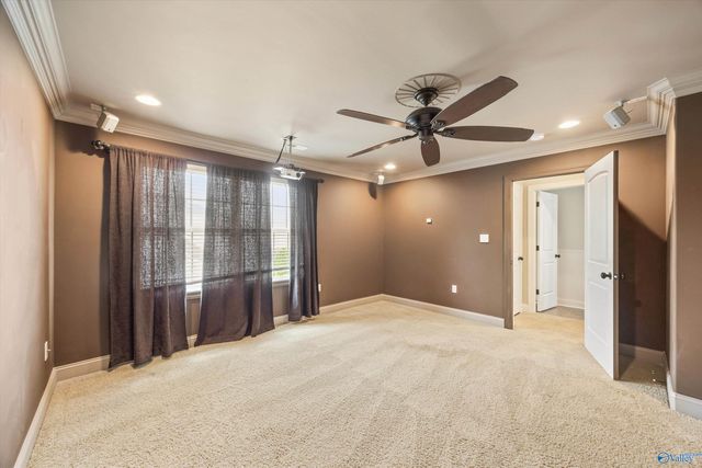7052 Jacks Creek Lane, Owens Cross Roads, AL 35763