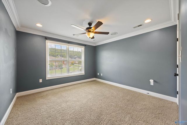 7052 Jacks Creek Lane, Owens Cross Roads, AL 35763