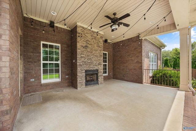 7052 Jacks Creek Lane, Owens Cross Roads, AL 35763