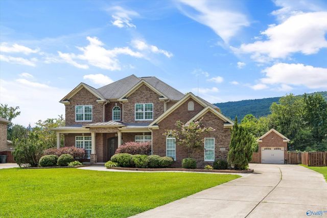 7052 Jacks Creek Lane, Owens Cross Roads, AL 35763
