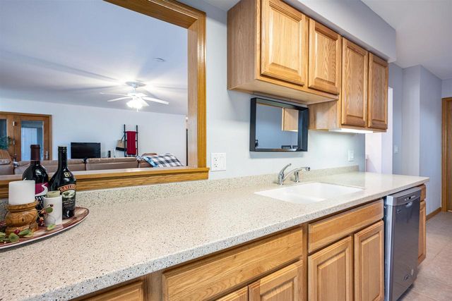 1 Dogwood Trail, Wisconsin Dells, WI 53965