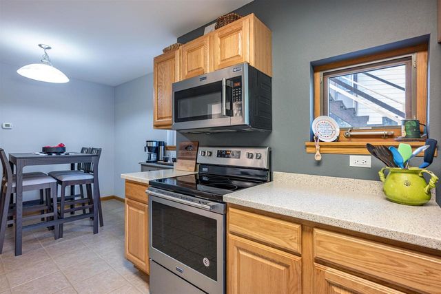 1 Dogwood Trail, Wisconsin Dells, WI 53965