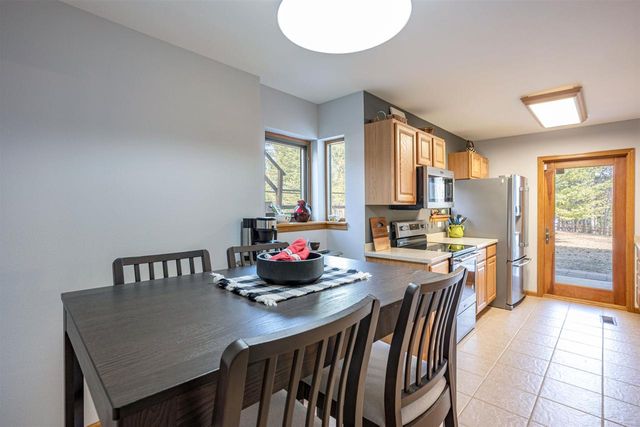 1 Dogwood Trail, Wisconsin Dells, WI 53965