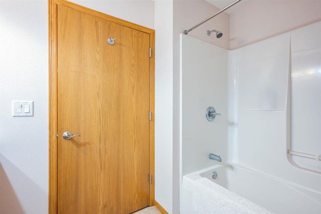 1 Dogwood Trail, Wisconsin Dells, WI 53965