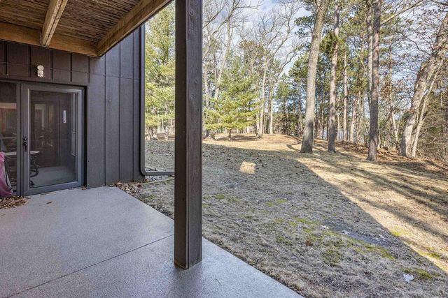 1 Dogwood Trail, Wisconsin Dells, WI 53965