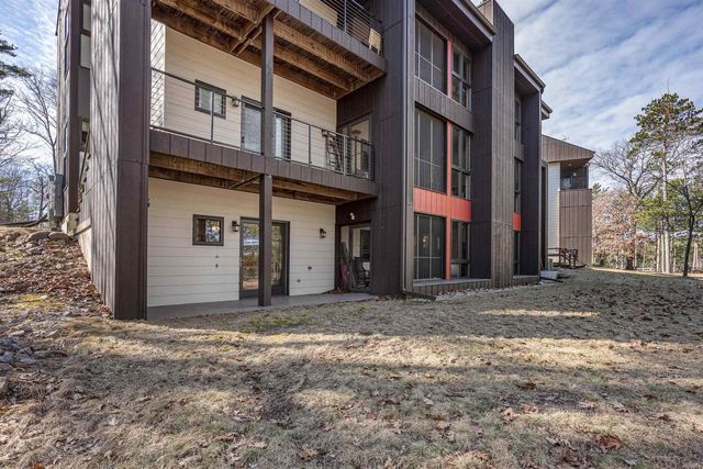 1 Dogwood Trail, Wisconsin Dells, WI 53965