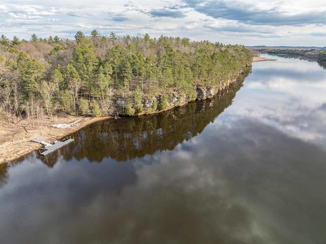 1 Dogwood Trail, Wisconsin Dells, WI 53965