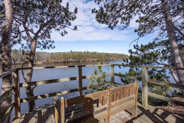 1 Dogwood Trail, Wisconsin Dells, WI 53965